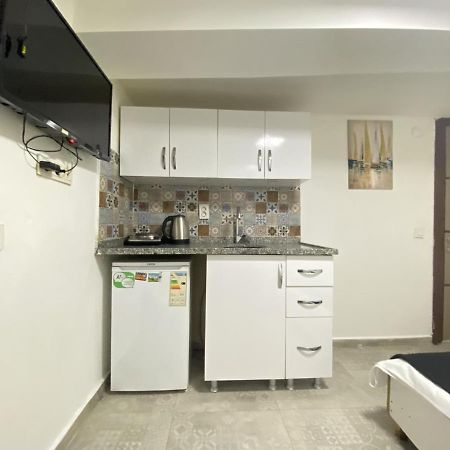 Апартаменти Comfortable And Central Studio Flat In Beyoglu Стамбул Екстер'єр фото